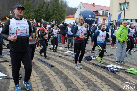 Rozgrzewka uczestników biegu